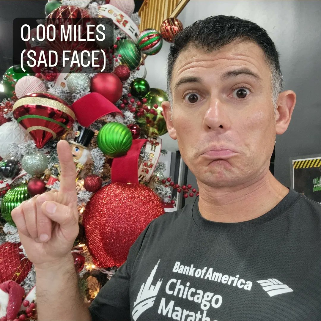 ErnieRuns's tweet photo. #Texas #TwoStep:
1. single tear😢 
2. sweaty here😰
@Hardknox2012 
#deadlift #singleunders #jumprope #farmercarry #barbell #barbellworkout #dumbbells #dumbbellworkout #gym #gymmotivation #workout #workoutmotivation #strengthtraining #crosstraining #TeamULTRA #LiveULTRA #Wednesday https://t.co/FMUlNWER4E