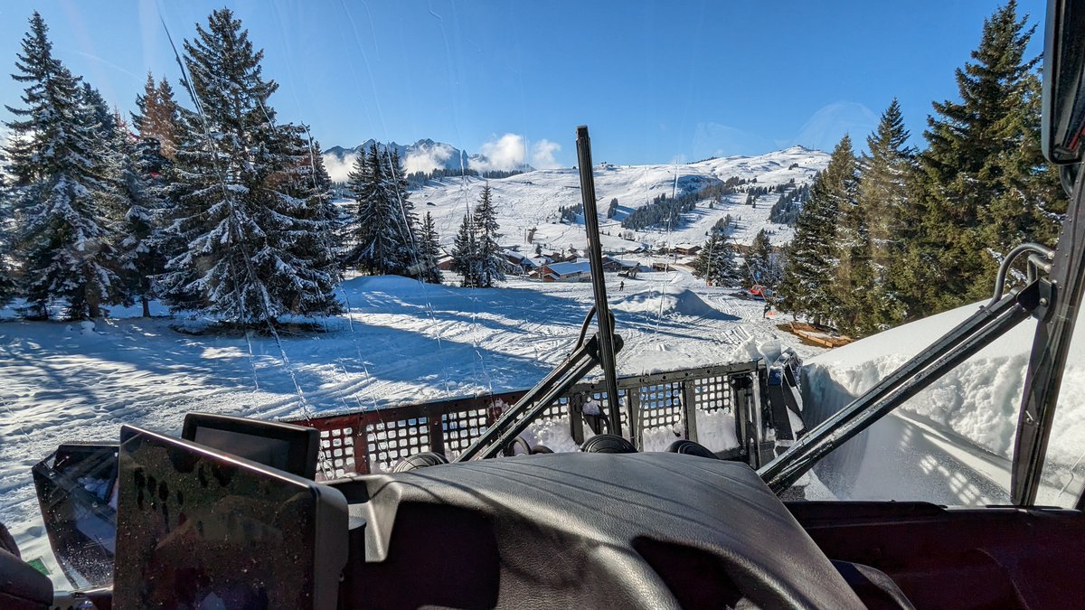 les Saisies tweet media