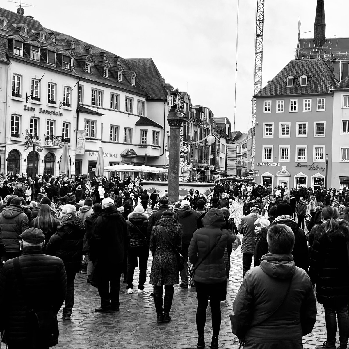 yuize's tweet photo. Hauptmarkt #Trier https://t.co/rBAqO6dqMa