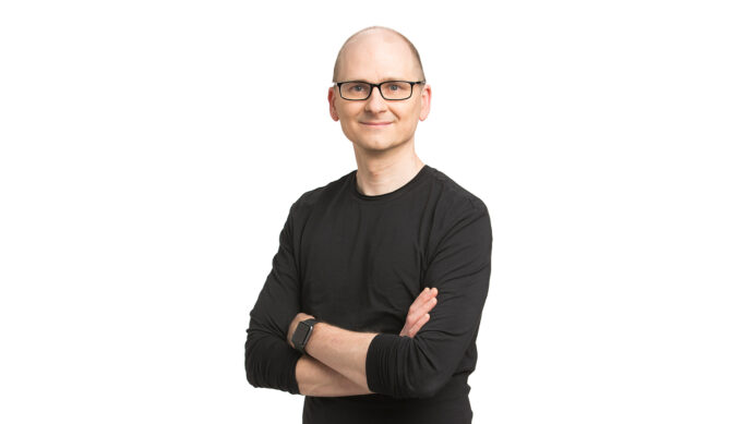PohjolanVoima's tweet photo. Miksi luonnon monimuotoisuus kiinnostaa nyt yrityksiä, kysyy @LeoStranius blogissaan. Koska kaikki liiketoiminta riippuu luonnon tilasta. Energiayhtiöissä #ilmasto’työtä kannattaakin tehdä #luonnonmonimuotoisuus edellä, myös ilmasto hyötyy. https://t.co/teI3HgNmxM #pohjolanvoima https://t.co/2AEN4LtYdx