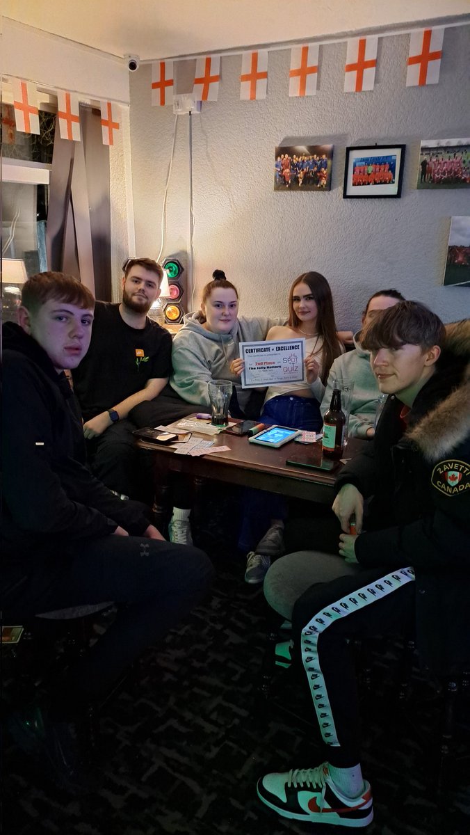 HotSpotQuiz's tweet image. We had a fab fun @HotSpotQuiz Night Powered by @SpeedQuizzing on Wednesday night at The @JollyHattersPub in #HaughtonGreen 
Fab winners
1st 🥇 "Valhalla"
2nd 🥈 "Bussin"
3rd 🥉 "Slay Slay Slay Slay"
Last "Team Pissed"
No-one won the £245 💰Ca$h on #PYCR! ♣️♦️♠️♥️ #Quiz