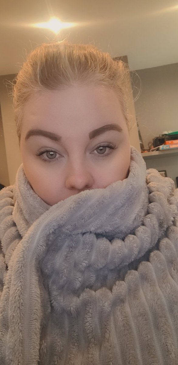 kookiethekat's tweet photo. The struggle is real
Almost makes me miss working in an office, at least I would be warm ๐๐๐ #CostOfLivingCrisis #toocold #gasisexpensive https://t.co/YTPxE2STmJ