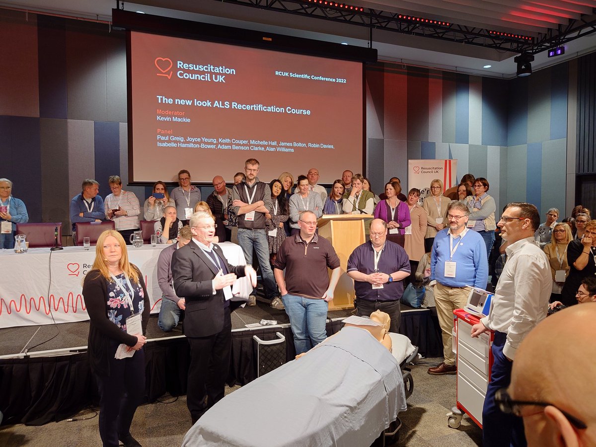 Great to see faculty providing a demonstration of the forthcoming ALS recertification course coming next year

<a href="/ResusCouncilUK/">Resuscitation Council UK</a> #RCACUK22