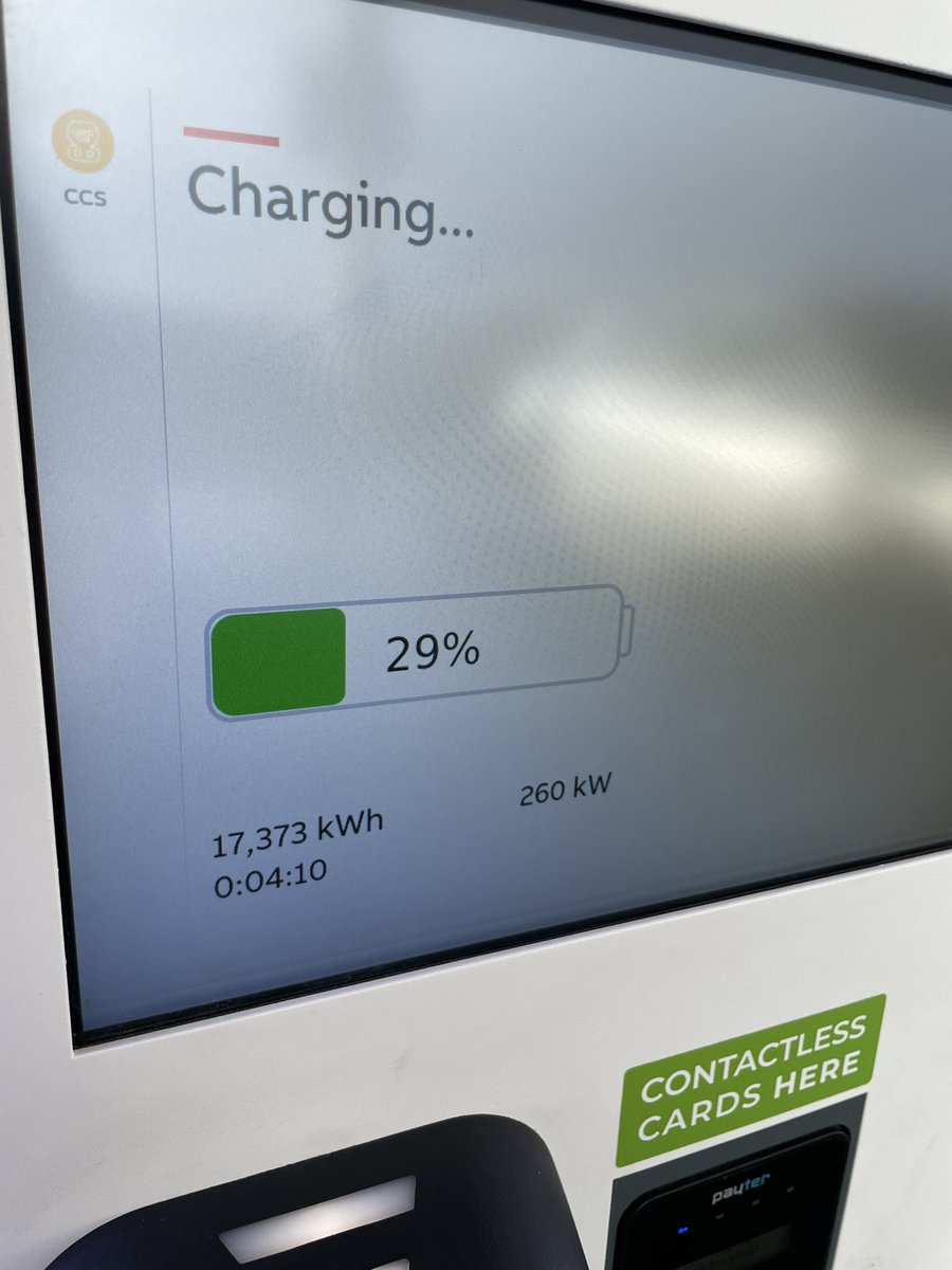 JeremyCross_UK's tweet photo. Epic charging rate at @GRIDSERVE_HQ  @ElecHighway Norwich Electric Forecourt this morning - talk about #supercharge! ⚡️ https://t.co/f6o0sv6UPs