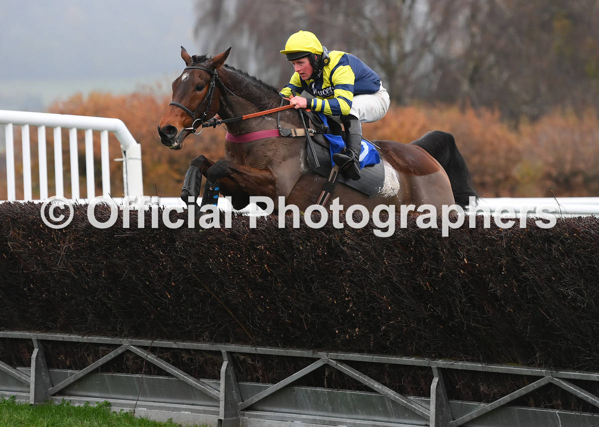 LASKALIN &amp; <a href="/Shanequinlan20/">Shane</a> win at Ludlow for trainer <a href="/VenetiaWRacing/">Venetia Williams</a> and owners David &amp; Carol Shaw. Check out all the official photographs at onlinepictureproof.com/officialphotog…