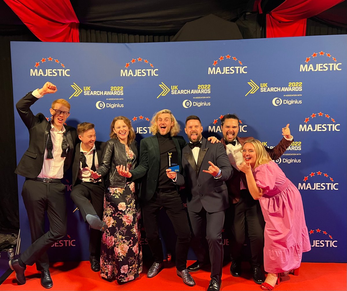 loomdigital's tweet photo. Still riding high on our #UKSearchAwards win last night. Thank you to @we_are_search for having us 🍾🎉 https://t.co/WtkXSr1fds