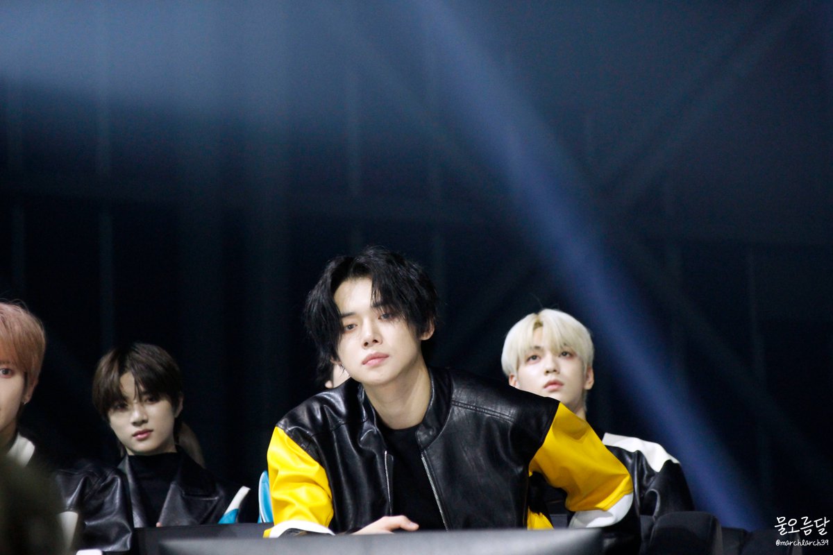 marchlarch39's tweet photo. 221126 MMA 가수대기석 투바투
#MMA #MMA2022 #TXT #투바투 #TOMORROW_X_TOGETHER #투모로우바이���게더 #TXTatMMA2022 #YEONJUN #연준 https://t.co/5d3MdFyyVc