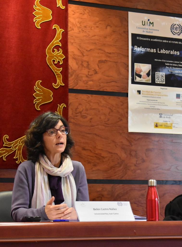 La brecha salarial de género se explica tanto por lo que ocurre dentro de las empresas (techo de cristal y suelo pegajoso) como entre las empresas (sectores y ocupaciones en las que se emplean, parcialidad, fragmentación de la vida laboral,...)

<a href="/rosbelcn/">Belén Castro</a> de <a href="/urjc/">URJC</a> en #UAMOIT2022