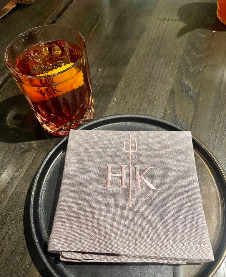 harveystahoe's tweet photo. A Hell's Kitchen drink that will impress - The Smoking Barrel! π₯ Make your reservations today via π https://t.co/eXeOUII4nx
#ThirstyThursday #GRHellsKitchen #VisitLakeTahoe https://t.co/XEeVSG2CAr