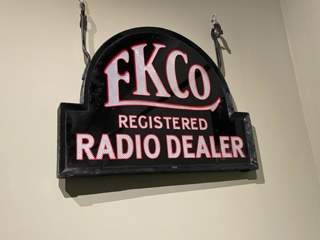 EKCO: 100 Years of Design and Innovation in Southend!’ 

@SouthendMuseum’s exhibition celebrates 100 years of EKCO, a local company that became a global name and produced some of the most recognisable objects in the history of 20th century design. Find out more in the link below.