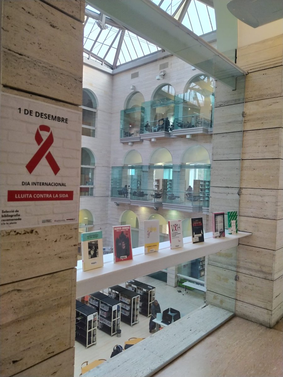 bplleida's tweet photo. Des de l’any 1987, cada 1 de desembre al món es commemora el Dia Mundial de la Sida per donar suport a les persones que viuen amb el VIH i a les que estan afectades pel virus, i també per recordar les persones que han mort per malalties relacionades amb la sida.
#zeroestigma https://t.co/9N0qXLbWsd