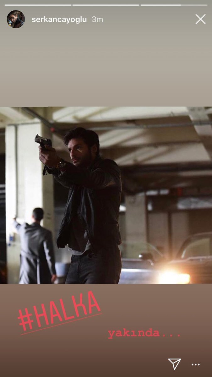 LoredanaRiccard's tweet photo. L’uomo con la pistola #SerkanÇayoğlu #CihangirTepeli la donna con la pistola #ÖzgeGürel #CananDoğan insieme questi due fanno faville anzi scintille ⚡️⚡️⚡️💥💥💥 https://t.co/TKD8IRRvpp