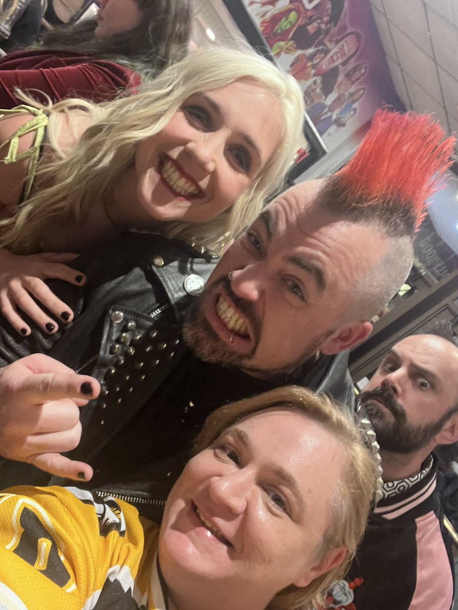 Elongo78's tweet photo. @SmodCinemas @livroush @JoshRoush @ThatKevinSmith  Absolutely Loved #WrongReasons and #killroy https://t.co/HD9Xk3f3Z7