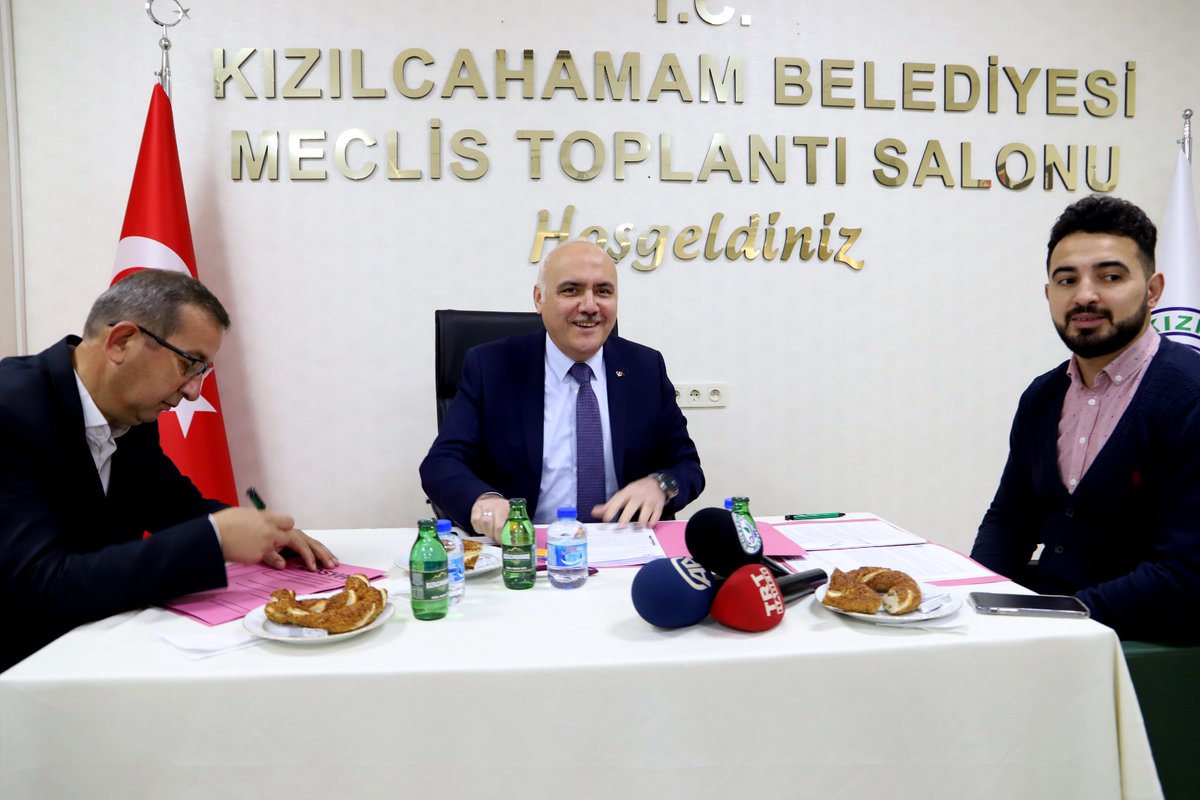 SuleymanAcar06's tweet photo. 2022 yılı son meclis toplantımızı kıymetli meclis üyelerimizle birlikte gerçekleştiriyoruz.

Yılın son oturumunu gerçekleştirdiğimiz meclis toplantımızda yıl sonu değerlendirmelerimizi yaptık ve alacağımız kararların şehrimize hayırlı olmasını diliyorum. https://t.co/lHGqxnQGrJ