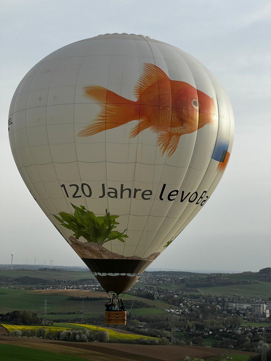 MinkRoman's tweet photo. So . . .der Urlaub ist vorbei und wir hoffen auf tolle Wintertage #ballonfahrt #saarland #gutscheine #weihnachten #geschenckidee #zweibruecken https://t.co/1GVU08dOHD