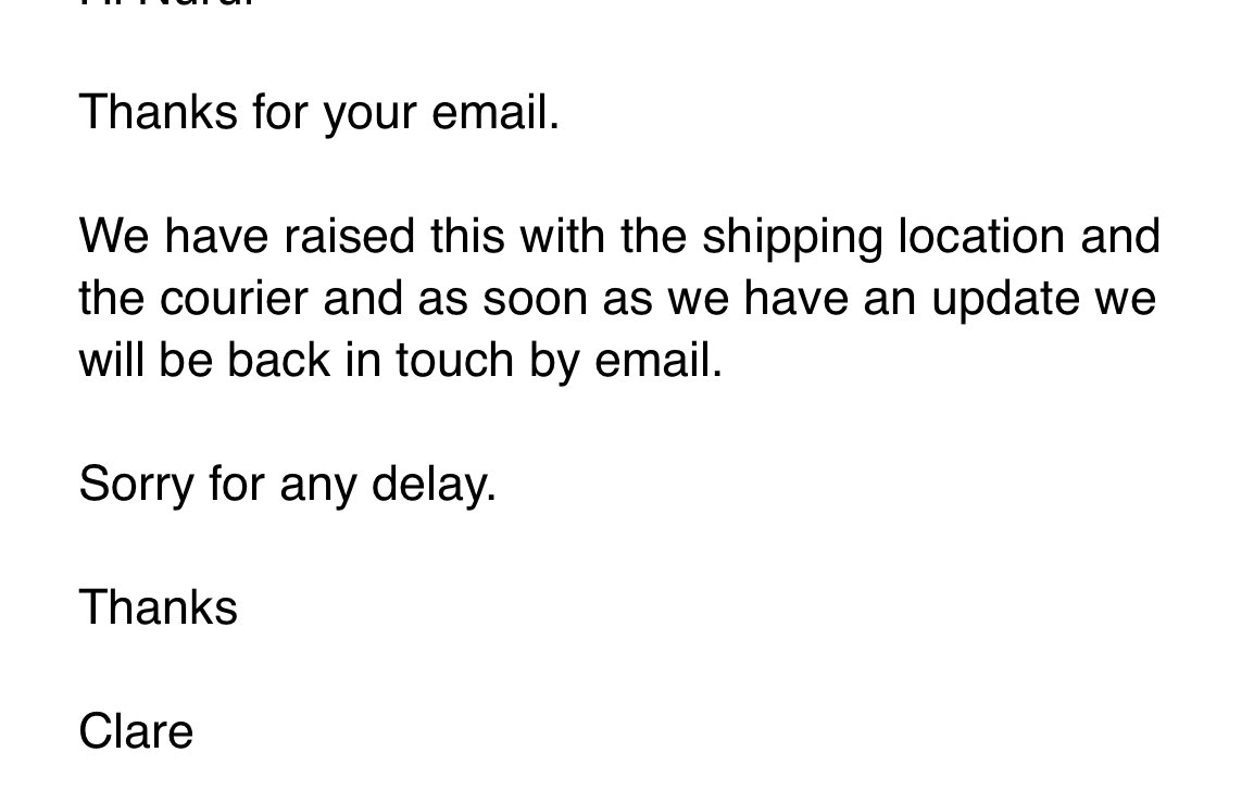 solesearcher04's tweet photo. When you wait a whole year for this shoe and the 'shipping location' (store pretty much backdoors your pair)! @nikestore @Jumpman23 @OffspringShoes #sneaker #backdooring #LostAndFound #Chicago #resellers #stockx #GOAT https://t.co/IGQGfNLVUy