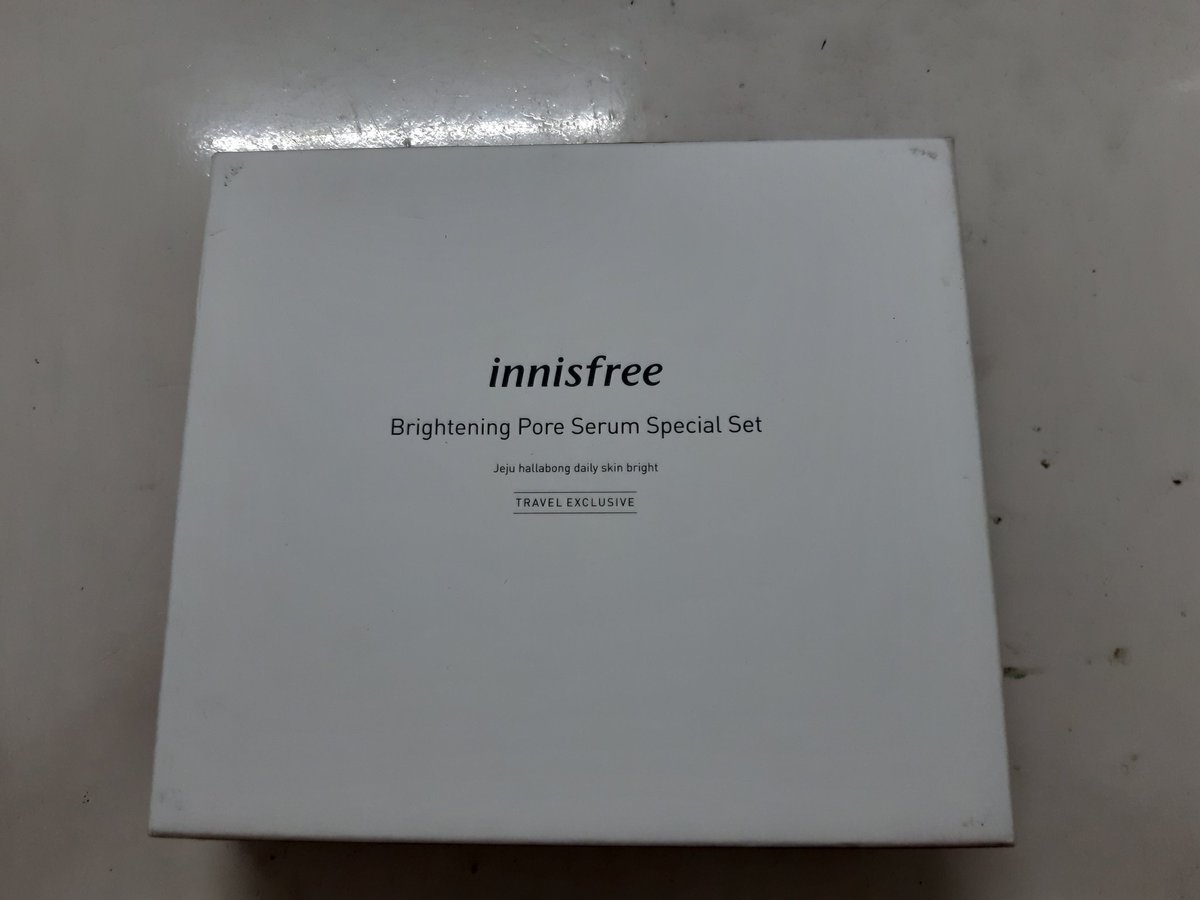 Heli75015214's tweet photo. This is my sister's gift for me. She bought it when she travelled in Korea. I was totally surprised when she gave it to me. Omg she still love me as younger sister. From that moment, I sometimes thought myself that I was always selfish so I had to change that personality then... https://t.co/6k7I3b9stU