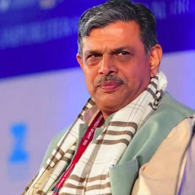 #राष्ट्रीय_स्वयंसेवक_संघ के सर कार्यवाह और प्रसिद्ध विचारक आदरणीय श्री <a href="/DattaHosabale/">Dattatreya Hosabale</a> जी को जन्म दिवस की हार्दिक शुभकामनाएं।
आप सदैव स्वस्थ और प्रसन्नचित रहें, ईश्वर से यही मंगल कामना करता हूं।
<a href="/RSSorg/">RSS</a> <a href="/BJP4Jharkhand/">BJP JHARKHAND</a> <a href="/BJP4India/">BJP</a>