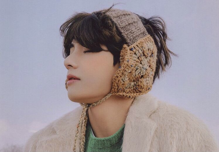 Taehyungimpact's tweet photo. Our winter bear, kim taehyung. Welcome taecember 🫶🏼🥹 https://t.co/YcGxjlRQMe