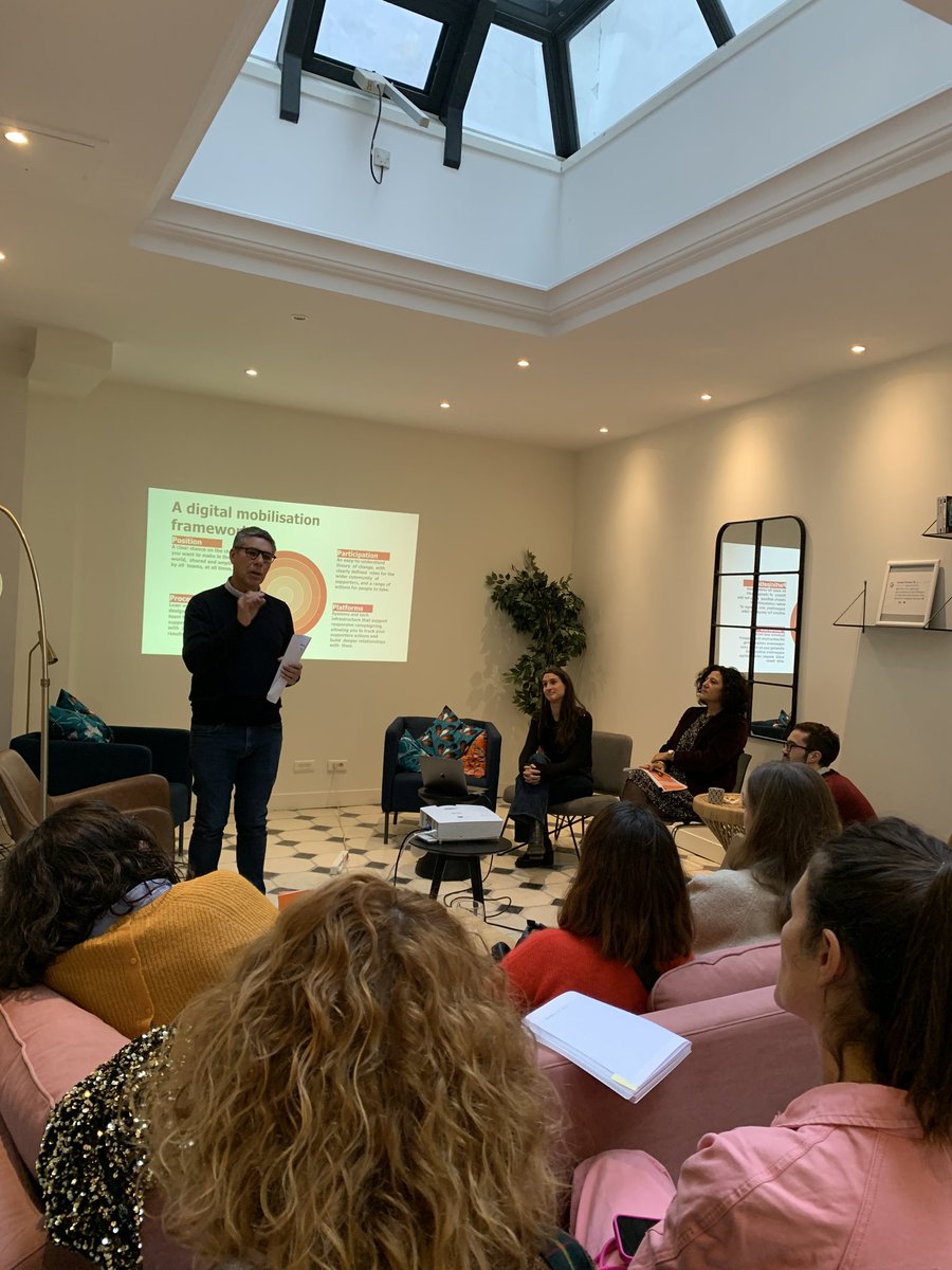 hue_corentin's tweet photo. Partageons nos apprentissages 🔄
Suite à l'#IFC2022, j'ai pu partager des insights avec la communauté des #fundraisers en FR et sur le Social Data Listenning pour les ONG !
Aux côtés de @yaeleaferiat de l'@AFFundraisers, @zefred de @mindme_co 🙏
#JobToBeDone #ILoveMyJob https://t.co/ToZXkjOjA3