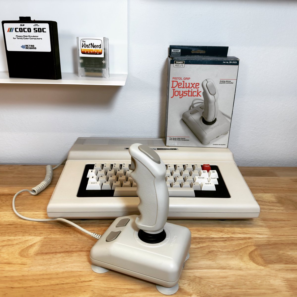 thevintnerd's tweet photo. "It's a beaut, Clark! A beaut!" Time to get my CoCo Game On! 👾
#PistolGripDeluxeJoystick #DeluxeJoystick #TRS80CoCo #TRS80ColorComputer #ColorComputer #Tandy #RadioShack #TRS80 #CoCoSDC #RetroComputers #RetroGaming #TheVintNerd https://t.co/tvDL2gVC5Y