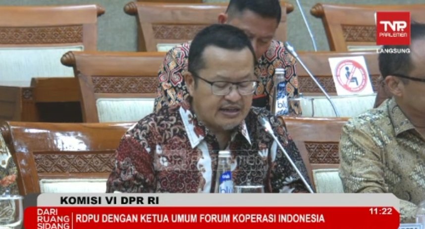 tamzismedia's tweet photo. Audiensi Forkopi (Forum Koperasi Indonesia) dengan Komisi VI DPR RI perihal RUU PPSK.

Hal ini Bagian dari Save Ekonomi Kerakyatan
 
#TolakOJKdiKoperasi
 
Rabu, 30 November 2022 https://t.co/mog4Qv35U5
