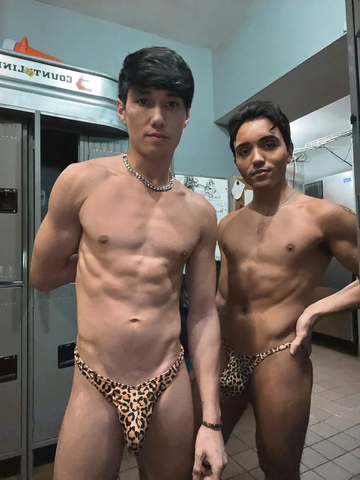 Come see us at Lucky Horseshoe every Tuesday and Wednesday 🕺🕺 https://t.co/IaB6npUX2V<a href="/tag/stripperstagemom"class="tags"><span>#stripperstagemom</span></a>