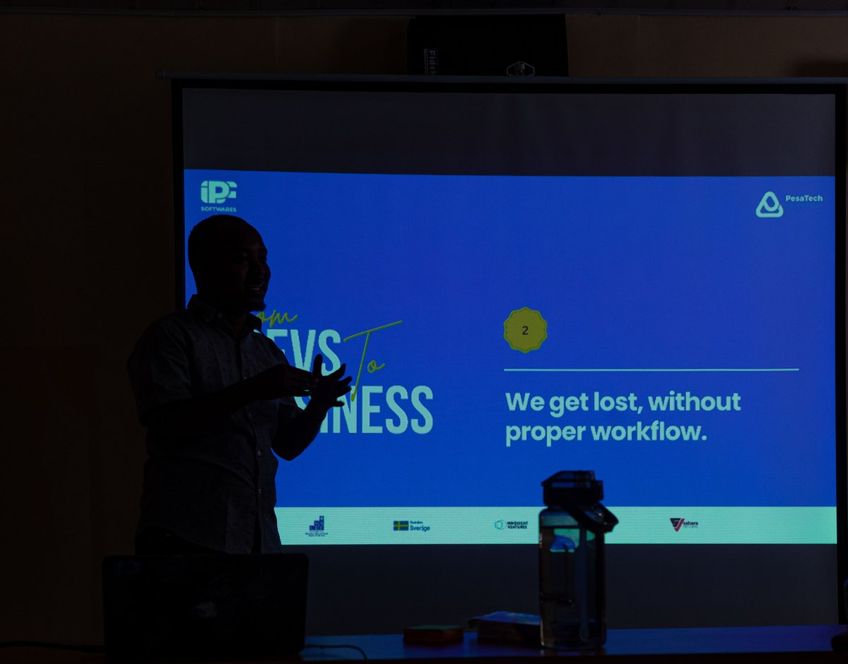 PesaTechAfrica's tweet photo. On the 4th day of the boot camp, @ipfsoftwares took us through Software Development Life Circle (SDLC). The session is for non-tech founders and emphasizes teamwork between developers, product designers, and business designers.
#PesaTechAccelerator
@UNCDFdigital @VenturesSahara https://t.co/9U1xX4Eshs