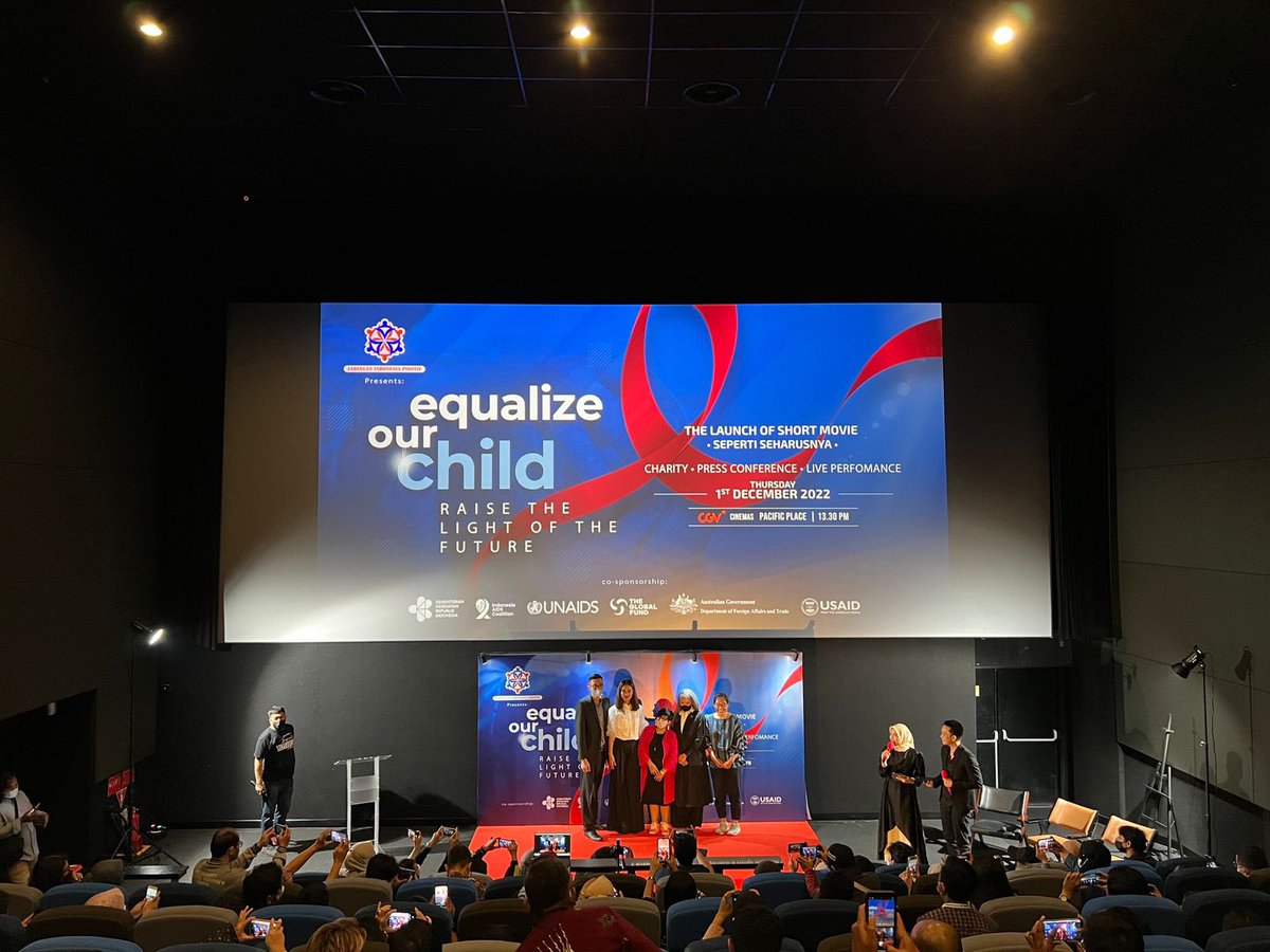 UNAIDS Indonesia <a href="/JIP_indonesia/">Jaringan Indonesia Positif</a> <a href="/IppiNasional/">Ikatan Perempuan Positif Indonesia</a> <a href="/atiqahhasiholan/">atiqah hasiholan</a> <a href="/LntrAnakPelangi/">Lentera Anak Pelangi</a> together declare alliance to end AIDS among children on this #WorldAIDSDay 
Let’s Equalize!