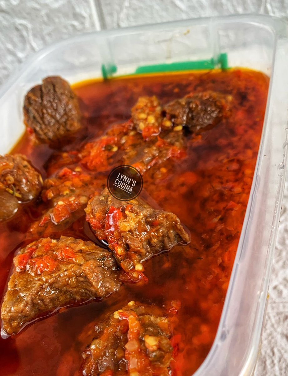 LynnsCocina's tweet photo. Happy new month, it’s the festive period🎄 and we have sweet offers for you to gift your loved ones or even yourself. I’m sure you wouldn’t want to miss this December sweet offers 😋

Contact us https://t.co/No66KkjhFo https://t.co/L0Z1GtozWV
