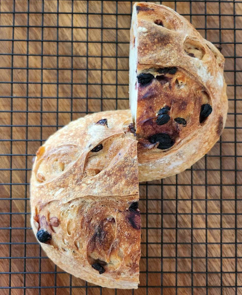 crumbsprinkles's tweet photo. Baked to order every Thursday and Sunday during the month of December so you'll never be caught without a festive slice on hand. 

DM us to reserve your Christmas loaf for pick up this weekend. It's here for a limited time - or until the alcohol run dry 🥳

RM14/~450g loaf. https://t.co/UqJnHKCBBS