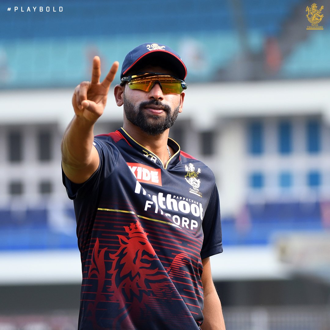 RCBTweets's tweet photo. Royal Challengers represent! 🫡

4️⃣ of our own to keep your 👀 on, come the ODI series against 🇧🇩 starting this Sunday. 💪

#PlayBold #TeamIndia #BANvIND https://t.co/Z3SbF0nI4s
