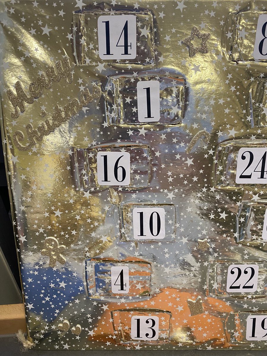 kerri_schOT's tweet photo. ❄️☃️🛷🧑🏻‍🎄🎄🎁 HAPPY 1ST DECEMBER 🎁🎄🧑🏻‍🎄🛷☃️❄️ The first day of our #OTMAS advent calendar.. and it’s a bath board 🛁 💚 https://t.co/5thkN57OwH