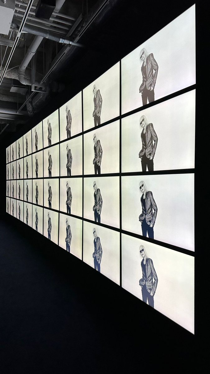 123Oneplus's tweet image. During our trip to Tokyo, we had the opportunity to visit BETTY CATROUX, the traveling exhibition of the French fashion brand YVES SAINT LAURENT, where we learned about the brand's legendary history and unique design essence in front of these precious works and images.
#YSL