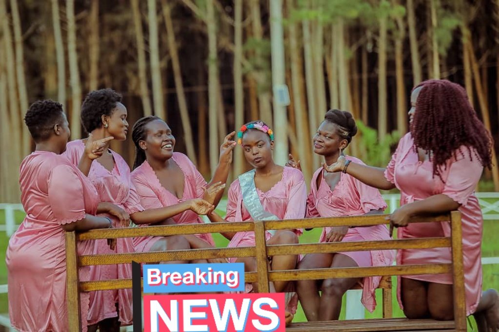 EchoPoets's tweet photo. 10th December is the day, when the @EchoPoets will drift you off to yet another cosy place at @NyunguPark
@pinkie_tsigan will be performing but will she be the bride of the day?

We don't know

So why don't book your ticket today
From 0757428885 or 0773808981 to watch

#forRicher https://t.co/RL83his3Ge