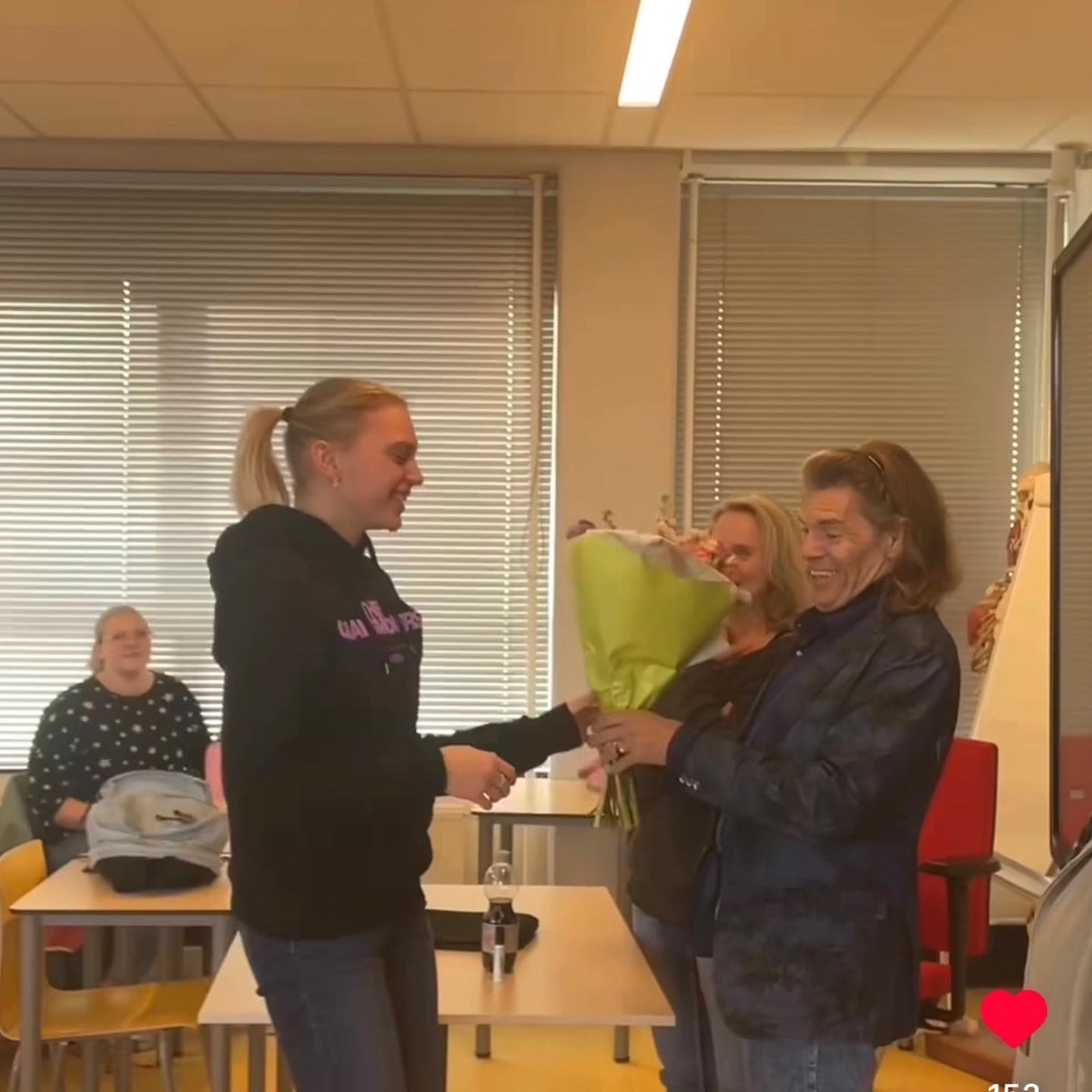 De inschrijvingen voor MBO'ers Pakken Aan zijn weer geopend. Veel scholen doen al mee en dat betekent dat er al heel wat nieuwe ambassadeurs worden gekozen! Doet jouw school al mee? Vandaag is de laatste dag dat je je kunt aanmelden. ditismbo.nl
