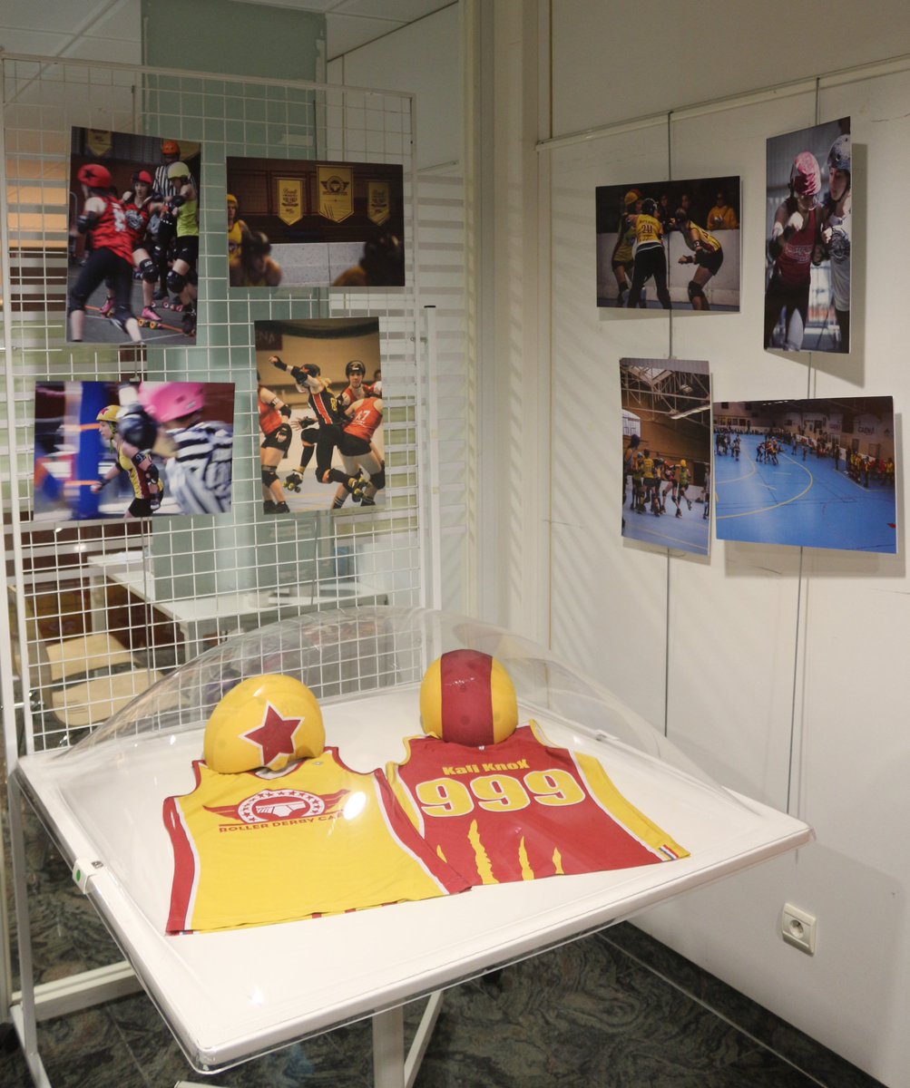 BibSTAPS's tweet photo. 📸Quelques photos de l'expo "Roll. Her" de @ChubbyCoon sur @rollerderbycaen ! Pour rappel, elle sera visible jusqu'au 17 janvier à la BU #STAPSCaen au campus 2 @Universite_Caen . Entrée libre et gratuite.
👉https://t.co/FeQccT9xy9
#Caen https://t.co/IVm3m4bm6c
