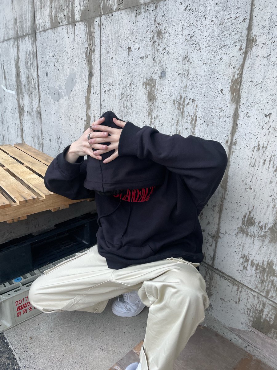 041cente's tweet photo. パーカーコーデ https://t.co/5zpvPyJq43