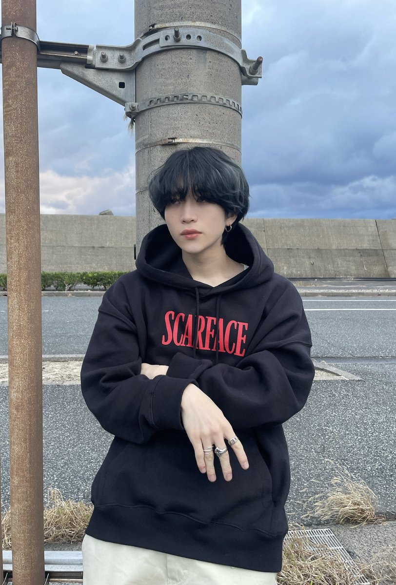 041cente's tweet photo. パーカーコーデ https://t.co/5zpvPyJq43