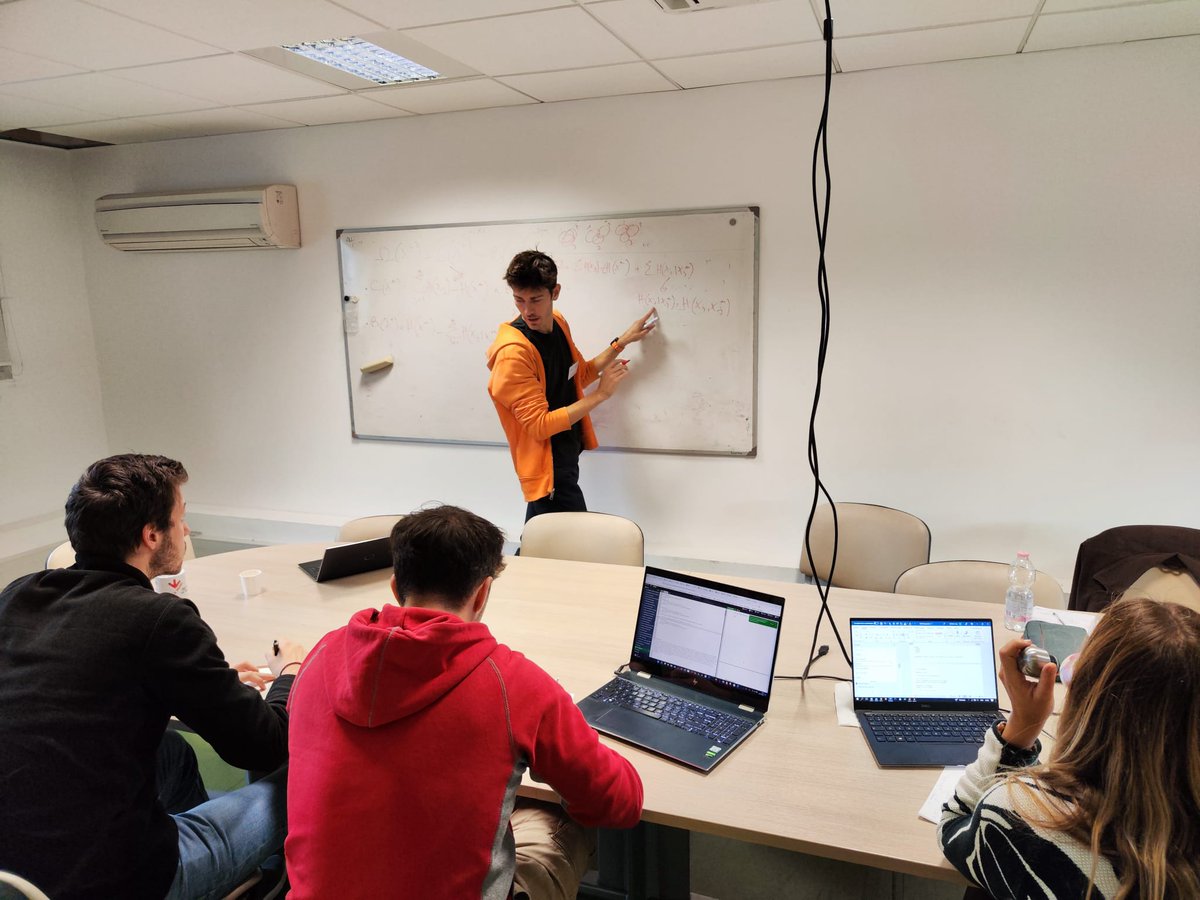 kNearNeighbors's tweet photo. Third edition of the #BrainhackMarseille is over. Probably the most successful edition with 2x the number of participants. This event represents for me a breathtaking and fun capsule to brainstorm and work on exciting stuff. Why it's not always like that? https://t.co/CauVESZv1K