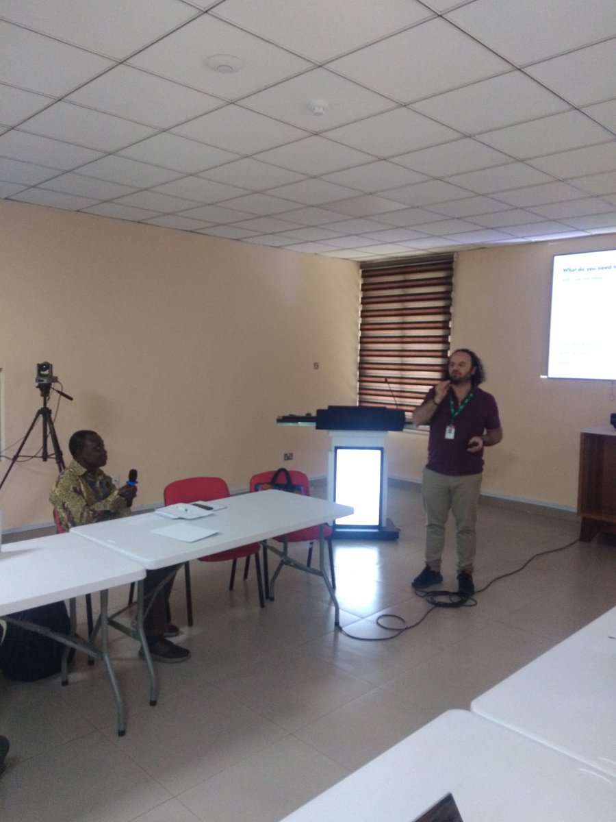 IITA_CGIAR's tweet photo. @SartasM taking participants through ways to attract investment, achieve scaling and impact at the @CGIAR Transforming Agrifood Systems in West &amp; Central Africa [TAFS-WCA] Initiative #TICKS workshop @IITA_CGIAR #Ibadan.
.
#scaling #foodsystems https://t.co/xjaFPJFRWR