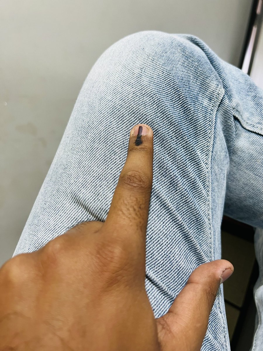 AbPithadiya's tweet photo. એક મત રાષ્ટ્ર હીત માટે… 
#vote #VoteforBJP #ElectionDay #GujaratAssemblyPolls https://t.co/libFP6mkyR