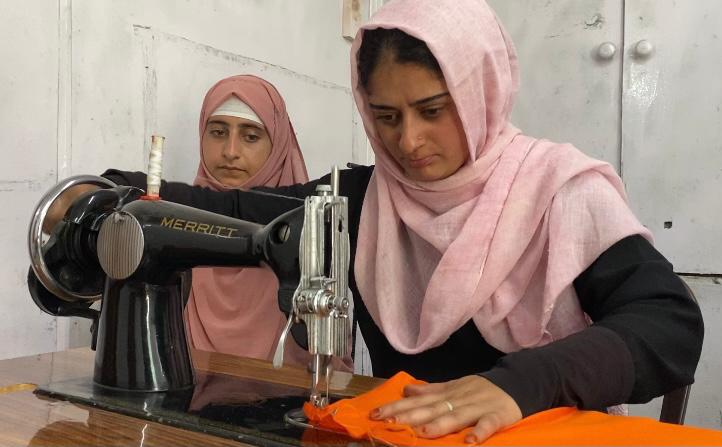 saif39433196's tweet photo. #StithingAndSkillDevelopmentCentre
#SkillDevelopment
#TrainingForEmpowerment
#SkillsDevelopmentKupwara
#SkillDevelopmentKashmir https://t.co/ytuH3cANUr