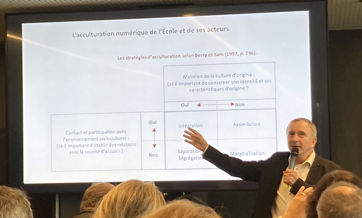 Belle conférence de JEAN-FRANÇOIS CERISIER au séminaire des Cardies autour de la "culture numérique", notion aux contours indéfinis... mais pouvant engendrer débats et questions constructives qui soulignent la nécessité de penser collectivement sa place à l'école <a href="/acbesancon/">Académie de Besançon</a>