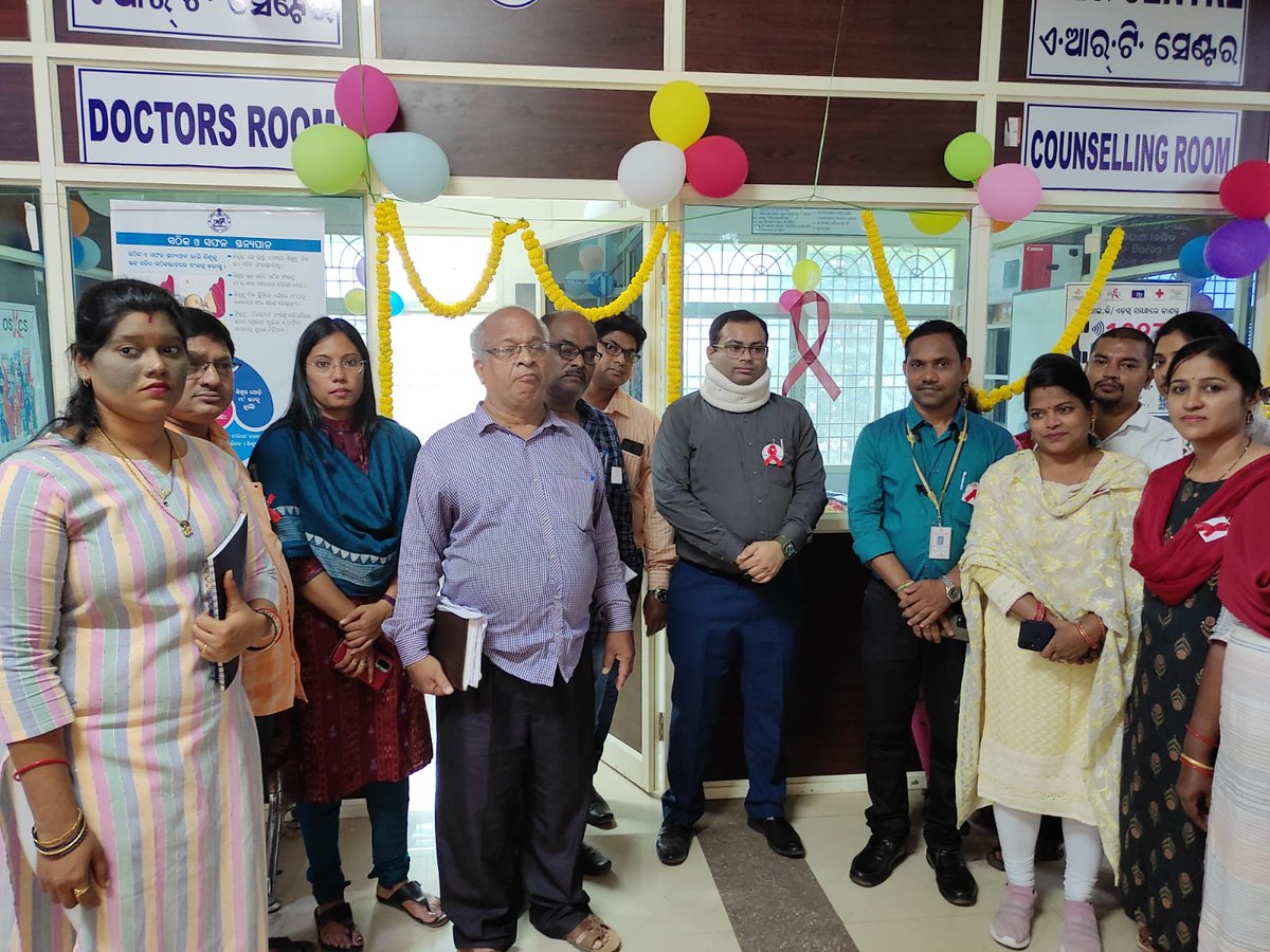 DM_Gajapati's tweet photo. Today on 01.12.2022, Sri Lingraj Panda Collector Gajapati visited District Headquarters Hospital Paralakhemundi and Inaugurated ART (Anti Retroviral Therapy) center, for HIV positive patients, at DHH, Paralakhemundi in MCH building. @CMO_Odisha @HFWOdisha https://t.co/uAi8QaTxUU