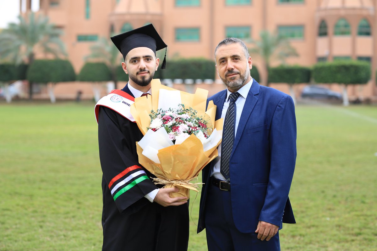 anas_shanab's tweet photo. الحمدلله 🔥🎓❤️ https://t.co/eVYDnH7g3N