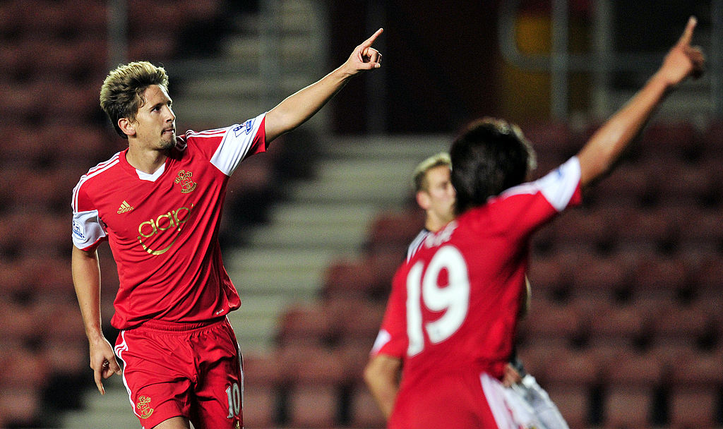 Happy birthday to former Southampton midfielder Gaston Ramirez, who is 3  2  today  