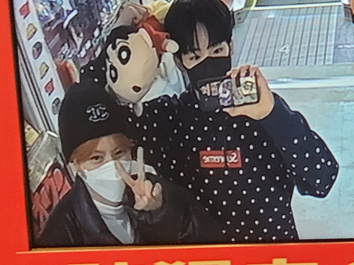 yorunotzsuki's tweet photo. 진짜 요시같은 친구 한명만 잇으면
성공한 인생인것같음..
친구가 좋아하는거 싹다해줌
미니언즈코스튬입고 놀이공원가기
친구가좋아하는 애니메 피규어 뽑아주기
친구가좋아하는 짱구소품샵 같이가주기
친구가좋아하는 액션가면 피규어 with성대모사연마 https://t.co/Pbz8OQu2uQ