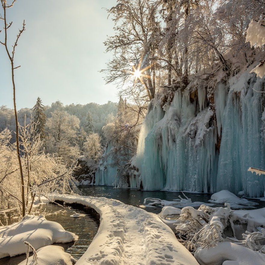PlitviceLakesNP's tweet photo. โTo appreciate the beauty of a snowflake it is necessary to stand out in the cold.โ โ Aristotle
๐ธLucija i Rade Jug
โ๏ธ๐จ๏ธ
#PlitviceLakes #NationalPark #Croatia #UNESCO #unescoworldheritage #nature #sonow https://t.co/vyHDvbraWF