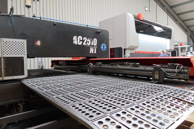 c3_ltd's tweet photo. C3 Engineering utilise an @AmadaUKLTD Acute Punch Press Turret for punching holes in metal sheets & other components for a wide range of customer requirements
https://t.co/lwWuWqSLDf
#metalfabrication #engineering #ukmfg #punchpress https://t.co/N3Wydi0I2g